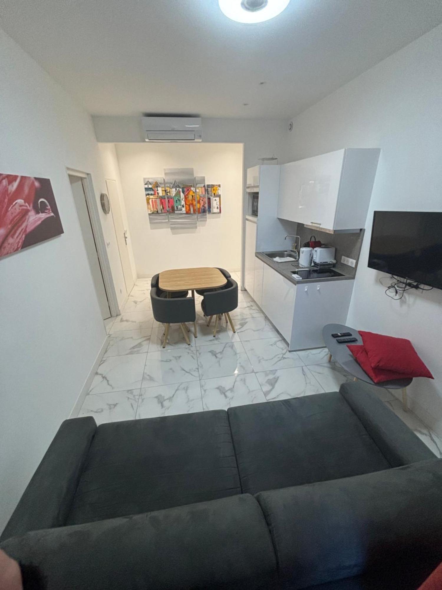 Appartement 4 Couchages Idealement Place Promenade Des Anglais / Cours Saleya Ницца Экстерьер фото